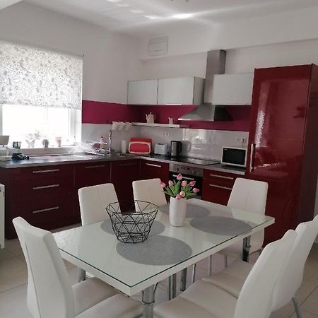Angela Haz Apartment บาลาทอนเบรีน ภายนอก รูปภาพ
