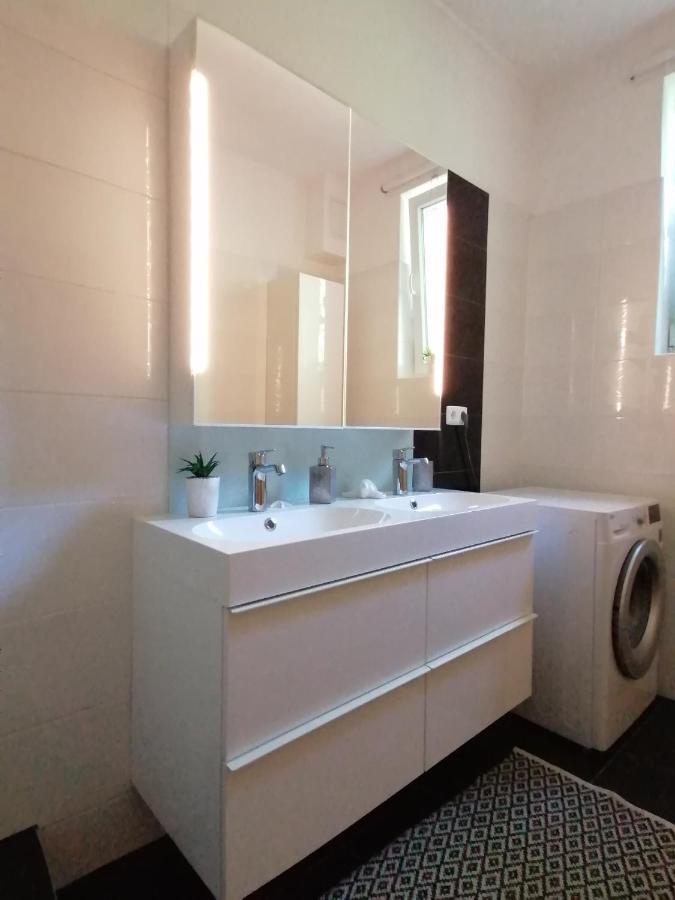 Angela Haz Apartment บาลาทอนเบรีน ภายนอก รูปภาพ