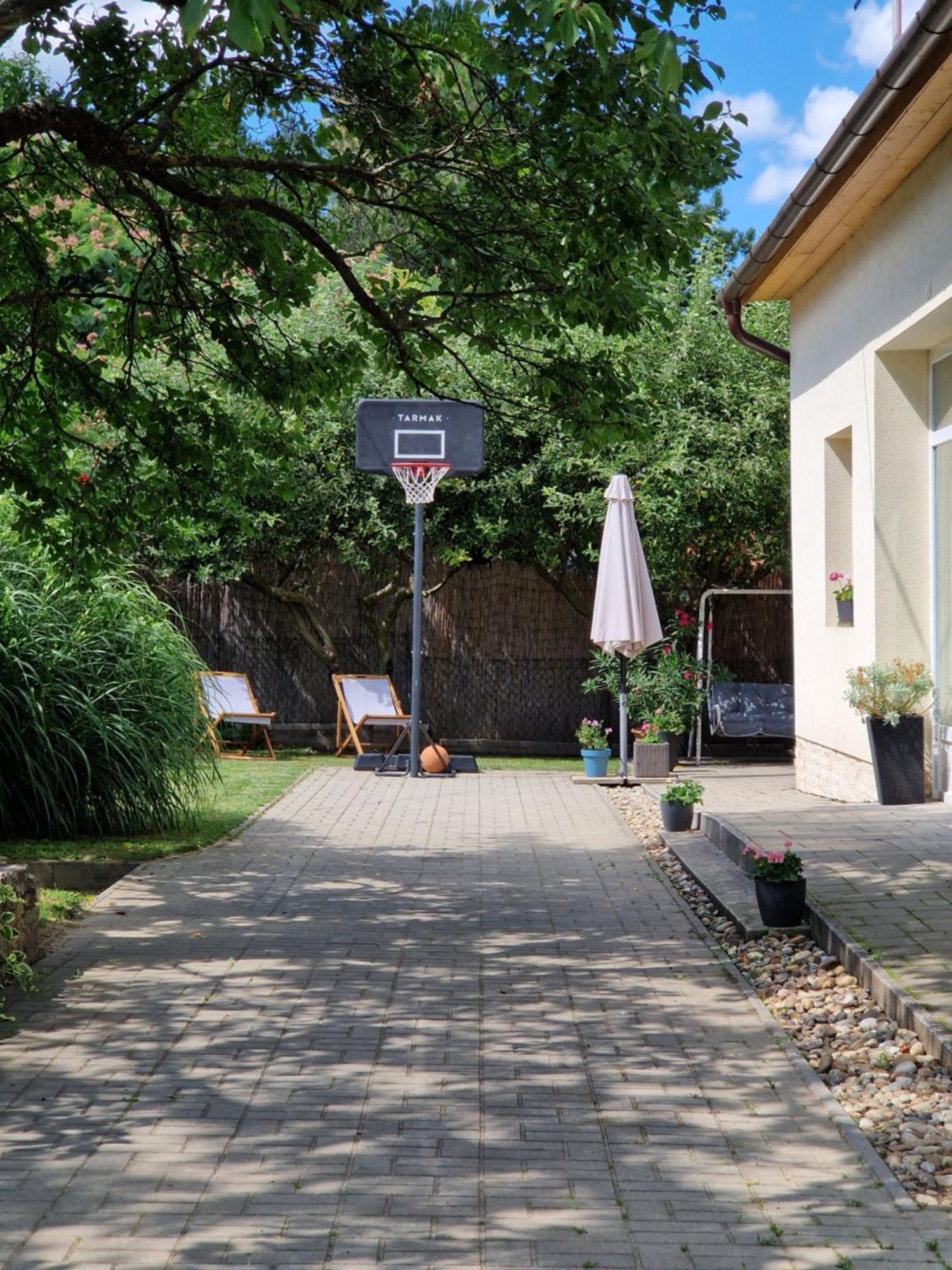 Angela Haz Apartment บาลาทอนเบรีน ภายนอก รูปภาพ